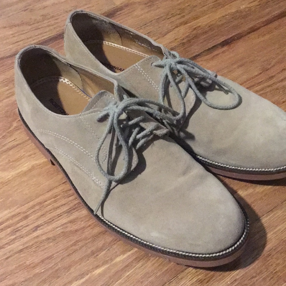 Men’s tan suede Bostonian Oxford 9.5w